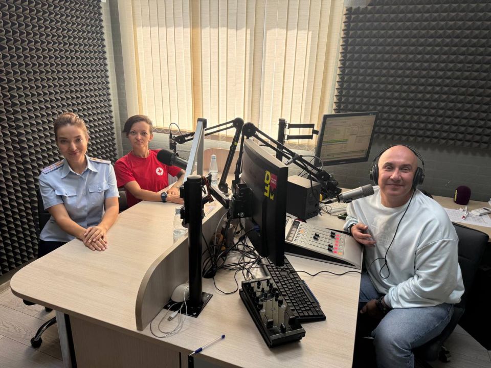     DFM -- 104.6                 