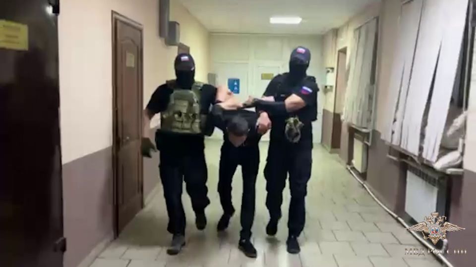  :        ,       