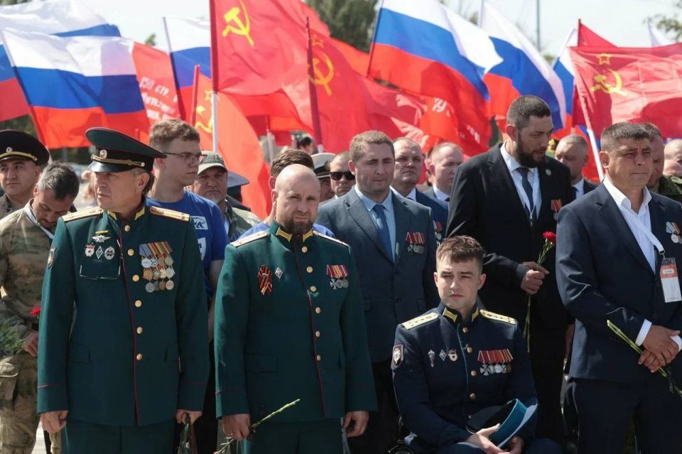  :       ,    -  82  