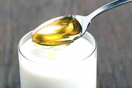 Молоко с медом не заменят антибиотики