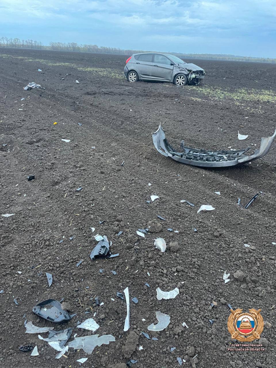Полицейские устанавливают обстоятельства дорожно-транспортного происшествия с пострадавшим несовершеннолетним
