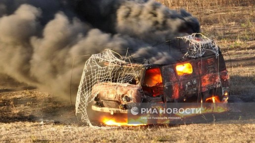 Испытания различной антидроновой защиты на «Буханках» на одном из полигонов Ростовской области