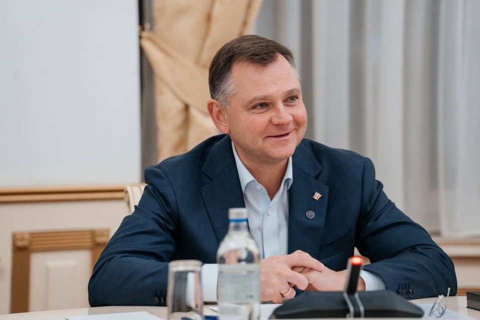 В Донской столице прошла встреча губернатора РО Юрия Слюсаря с призерами и победителями регионального этапа пятой Международной премии #МЫВМЕСТЕ