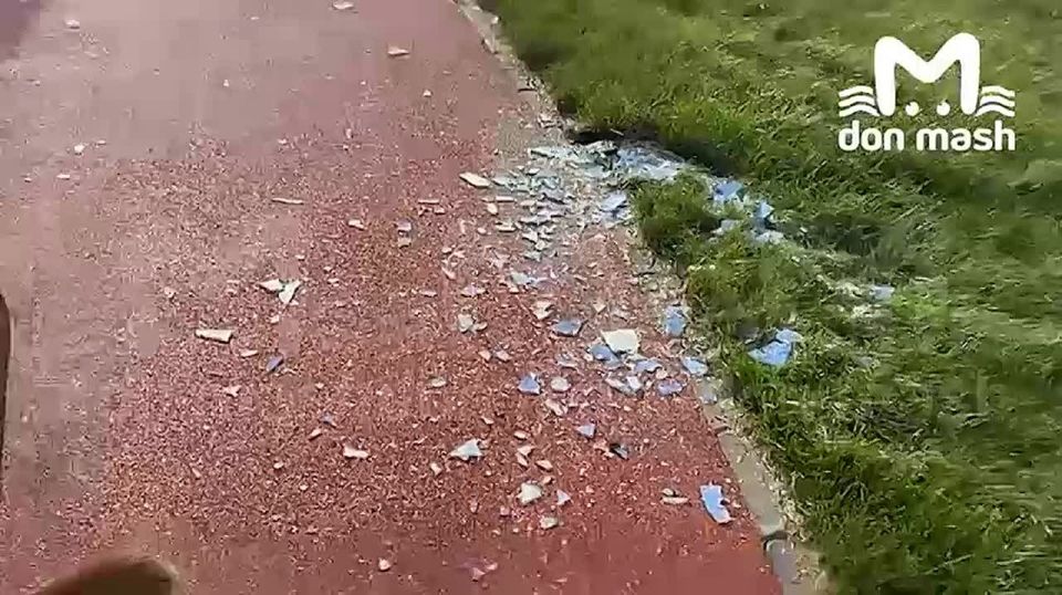 Обстановка перед домом в ЖК "Левобережный" после взрыва в квартире