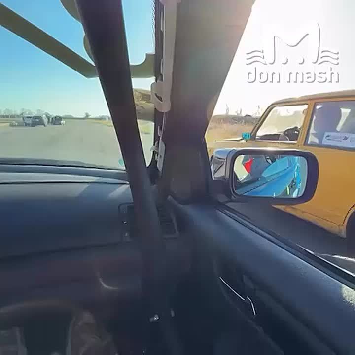 Окак "Жигули" не уступают "Бэхе" в дрифте — такой дерзкий вайб сегодня задают в Ростове