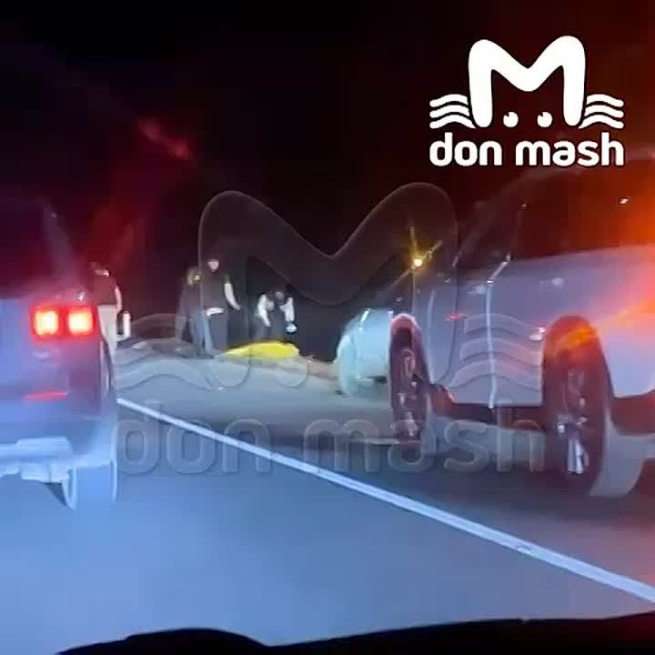 Тройное ДТП с микроавтобусом, в котором ехала детская команда хоккеистов, под Волгодонском