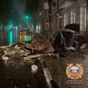 Ночью в Ростове сгорел Mercedes