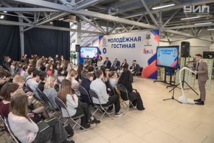 Более 200 человек приняли участие в форуме об актуальных проблемах в профилактике зависимостей и ВИЧ-инфекции среди молодежи