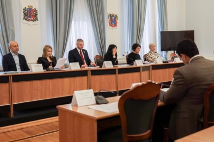 Депутаты оценили содержание мест воинских захоронений на территории города