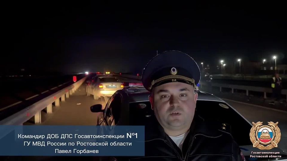 Сотрудники полиции устанавливают обстоятельства смертельного ДТП