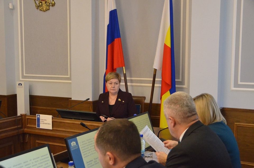 Комитет донского парламента по социальной политике одобрил законопроект, предусматривающий с 1 января 2026 года индексацию ряда социальных выплат