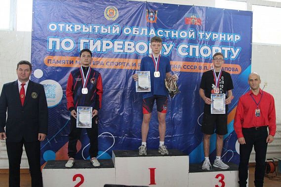 Мемориальный турнир посвятили мастеру спорта Василию Попатову