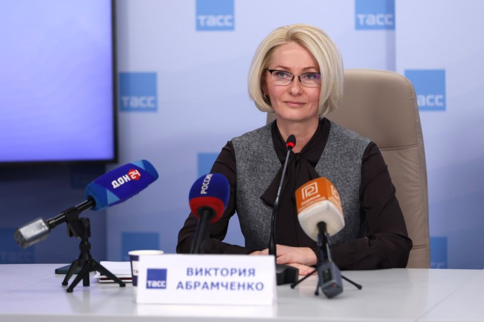 Фоторепортаж, а также главное из заявлений с пресс-конференции заместителя председателя ГД Виктории Абрамченко: