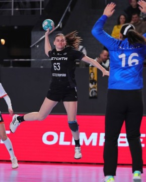 Донские гандболистки одержали победу над «Уфа-Алисой» в домашней встрече — 46:24 (24:13)