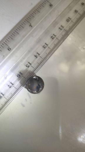 Юлия Витязева: Таганрог. Найдено утром у подъезда жилого дома