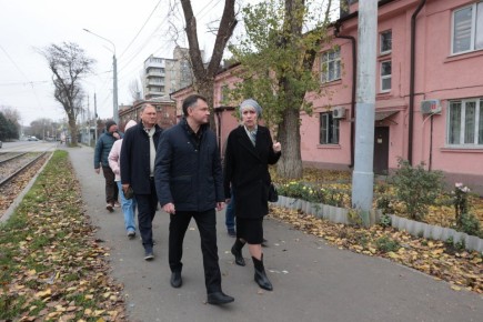 Замену поврежденных атакой БПЛА окон в Таганроге начнут с 1 декабря