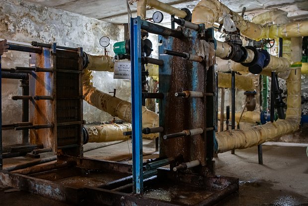 Слюсарь: В Гуково без тепла остались 128 домов и две больницы после атаки БПЛА