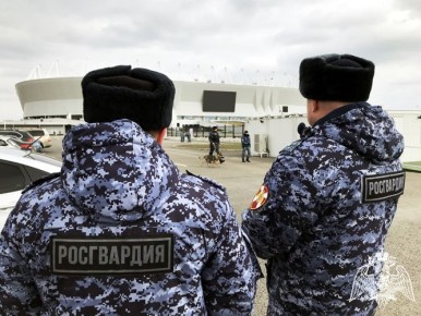 В Ростове-на-Дону росгвардейцы обеспечили безопасность футбольного матча РПЛ