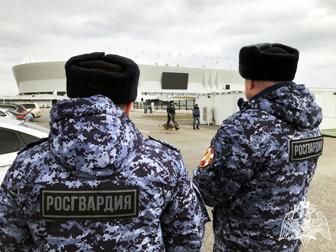 В Ростове-на-Дону росгвардейцы обеспечили безопасность футбольного матча РПЛ