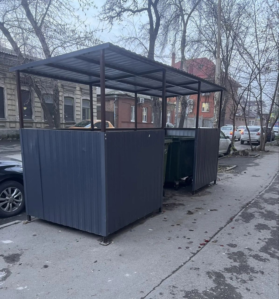 Вячеслав Лобырев решил вопрос переноса контейнерной площадки на 14-й линии