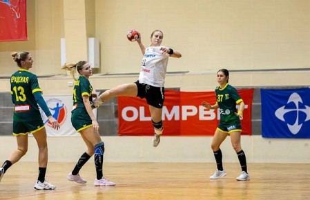 Перерыв помог перестроиться. ГК «Ростов-Дон» в Краснодаре обыграл гандболисток «Кубани»