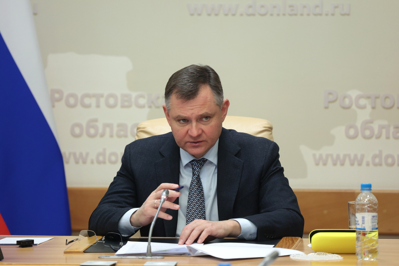 Юрий Слюсарь раскритиковал муниципалитеты за неготовность к уборке зимних дорог