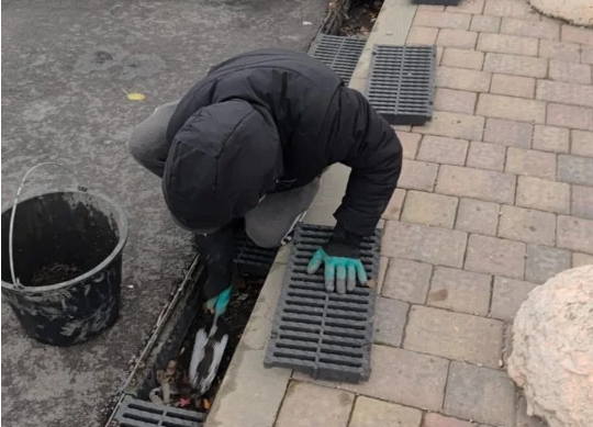 В парке «Левобережный» прошли работы по техническому обслуживанию