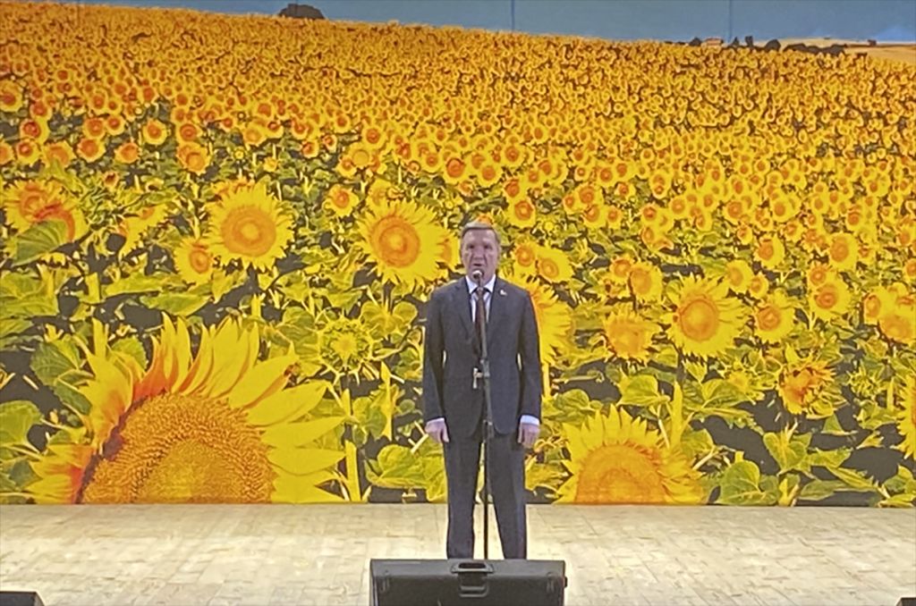 Игорь Гуськов поздравил аграриев Егорлыкского района