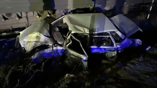 Уходил от погони и попал в ДТП: в полиции рассказали об аварии с поездом