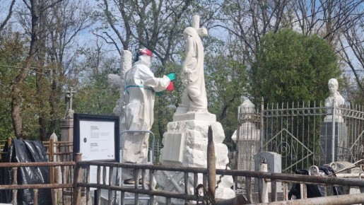 Таганрог: какие тайны хранят беломраморные скульптуры на старом кладбище?