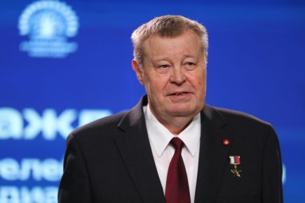 Полпред Президента РФ в ЮФО выступил перед молодыми донскими учеными на церемонии награждения