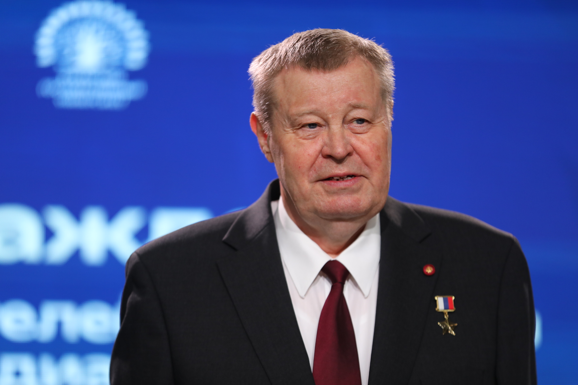 Полпред Президента РФ в ЮФО выступил перед молодыми донскими учеными на церемонии награждения