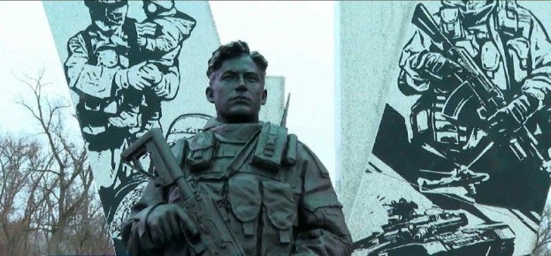 Редкие военные реликвии переданы в дар музею «Самбекские высоты»