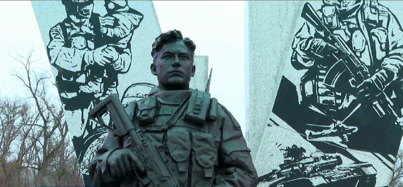 Редкие военные реликвии переданы в дар музею «Самбекские высоты»