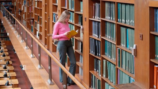 «Зумер», «выгорание» и «ред-флаг» стали словами 2025 года