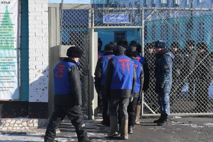 Госдума одобрила закон о запрете на перевод из одной колонии в другую осужденным