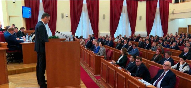 Нейросетевой чертеж и соответствие нормативам: парламентарии Дона обсудили новую градостроительную политику