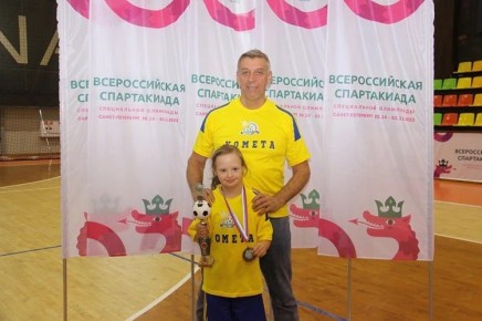 «Я свой выбор уже сделал»: ростовчанин после смерти жены посвятил себя дочери с синдромом Дауна