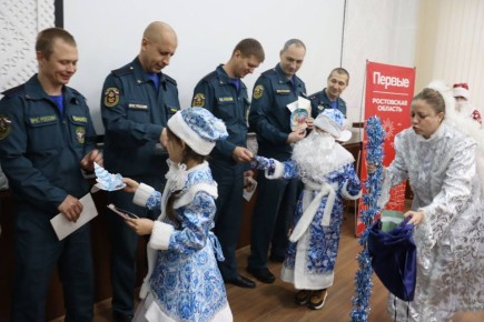 Волшебство начинается: благодаря «Движению Первых» в городе зажглись первые огоньки новогодней доброты