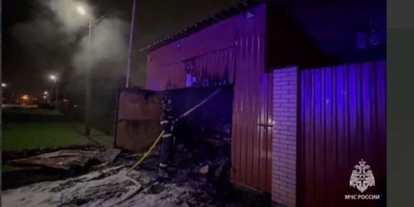 Ночью в Ленинакане едва не сгорел частный дом