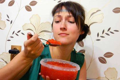 Как есть красную икру с пользой и без вреда?