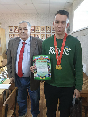 В честь шахматиста из Зимовников Анатолия Фурсова организовали «Шахматный триумф-2025»