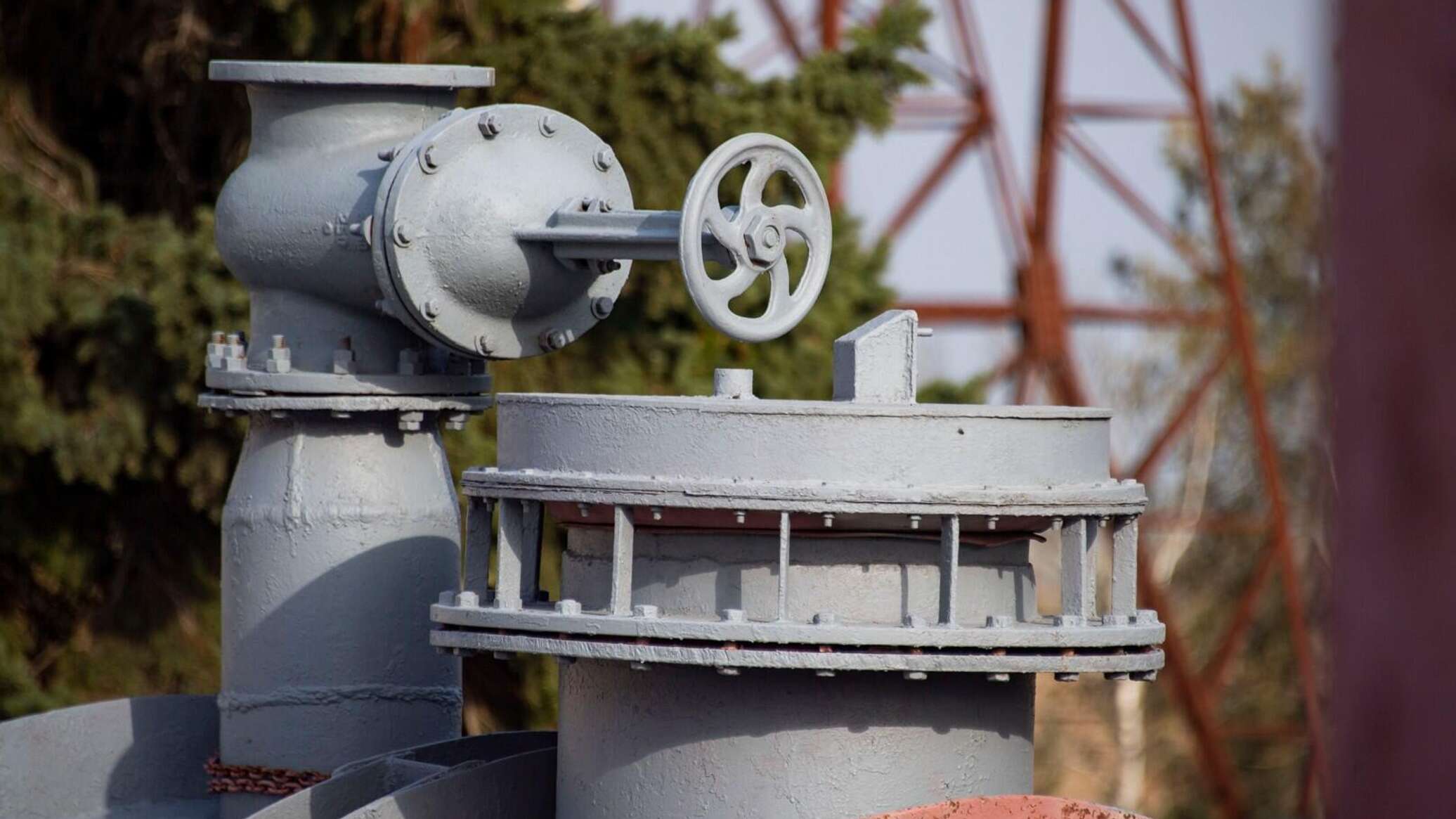 Беспилотник повредил ЛЭП в Ростовской области - люди без воды