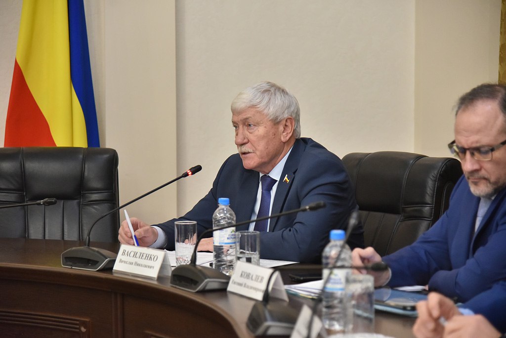 Заместитель Председателя Законодательного Собрания Ростовской области – председатель комитета по аграрной политике Вячеслав Василенко принял участие в заседании Координационного Совета по охране окружающей среды и...