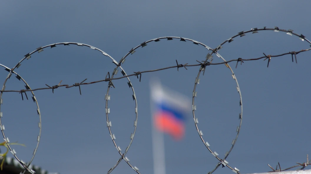 "Сотрудник "Госуслуг" и квитанция на Украину: Как мошенники превратили студентку в смертницу с бомбой в 10 кг