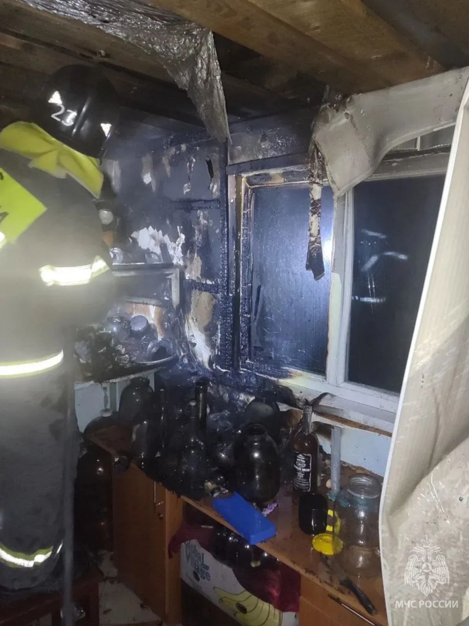 Под Таганрогом шуроповёрт на зарядке стал причиной пожара