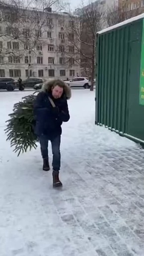 � 18 ������ � ������� ���������� 8 ������� ����� ����