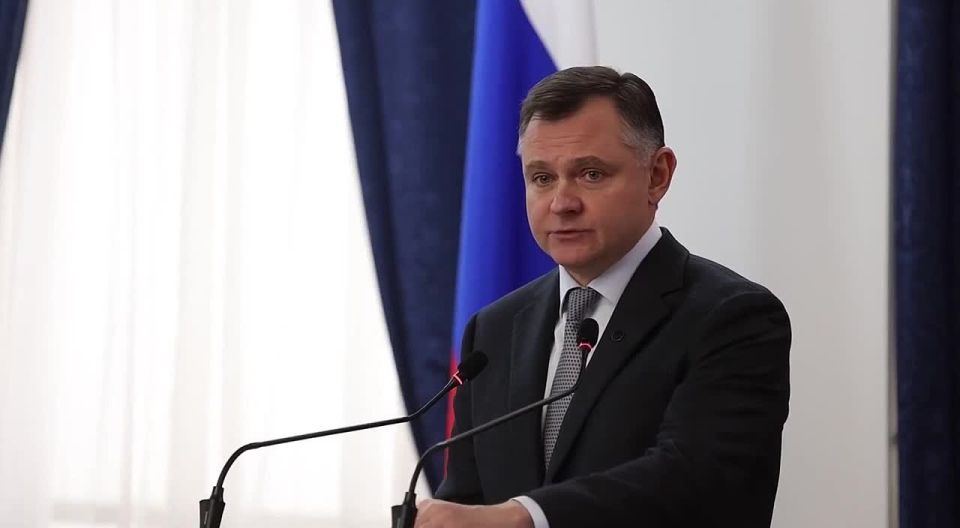 Юрий Слюсарь: Сегодня праздник у людей, от работы которых зависит атмосфера в обществе