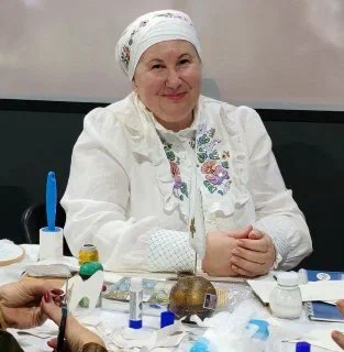 Жительницу Куйбышевского района удостоили почетного звания за возрождение старинных техник вышивки