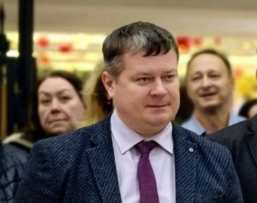 На заседании Азовской гордумы глава города Дмитрий Устименко объявил об отставке